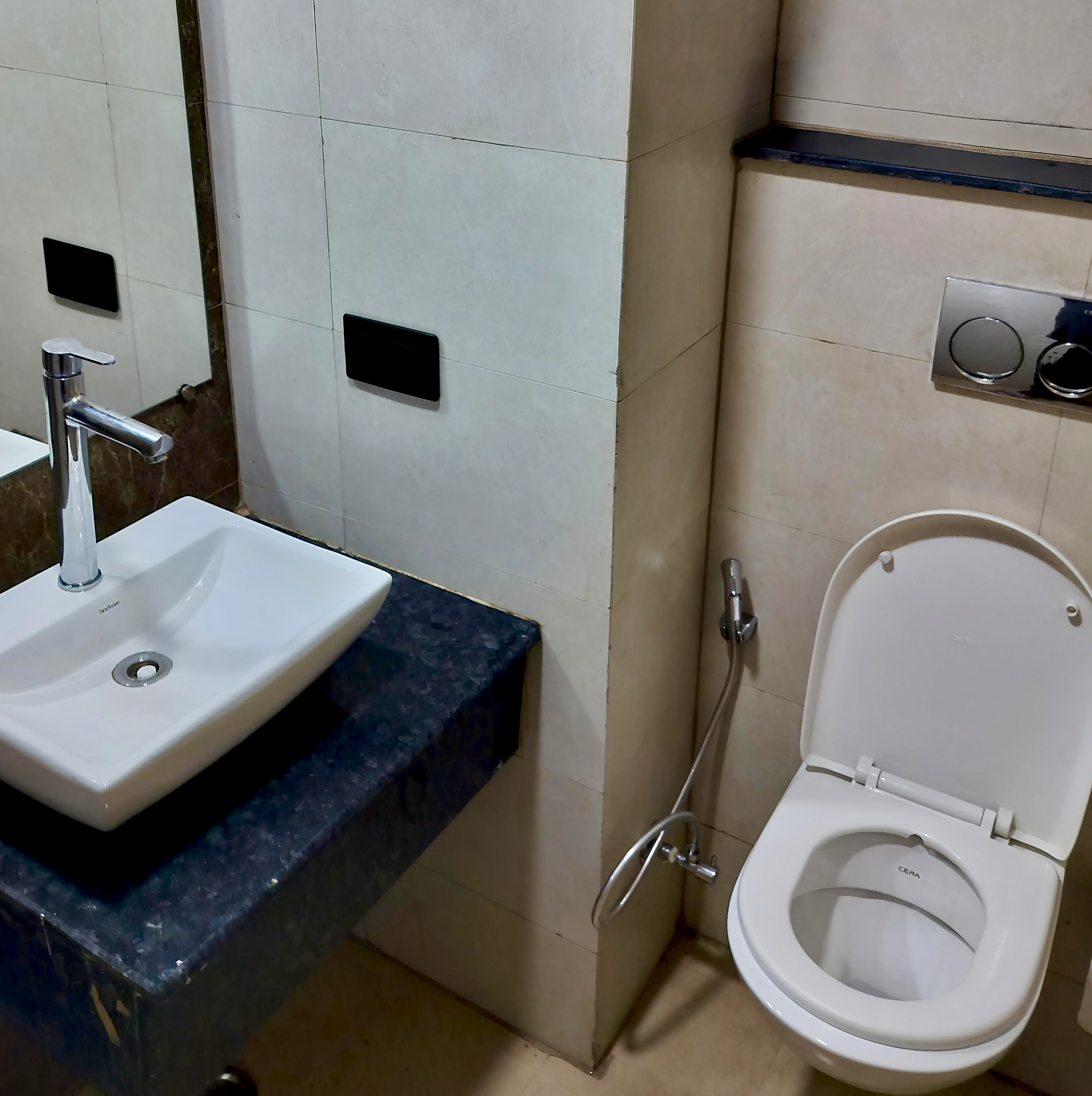 Fully equipped kitchenette area